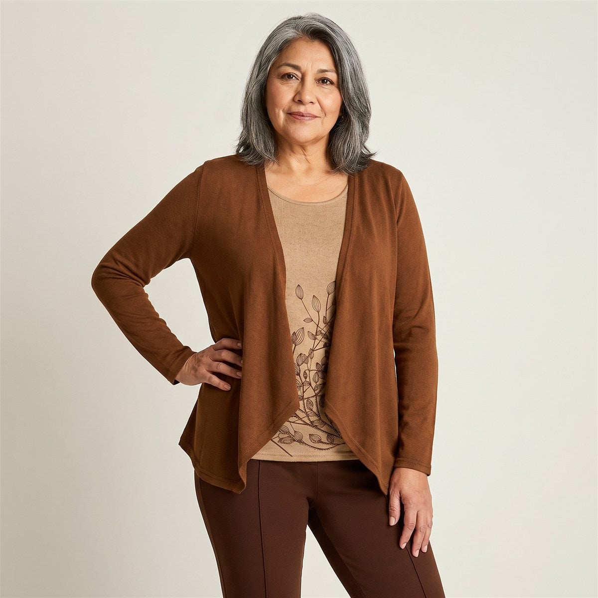 Polera Lanilla Camel Twin Set con Tapado en modelo adulta