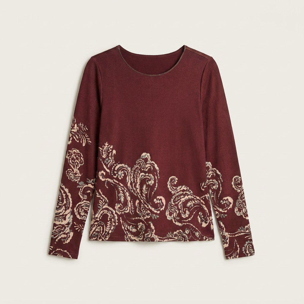 Polera Burdeo De Lanilla Con Estampado Paisley En Bajo en plano