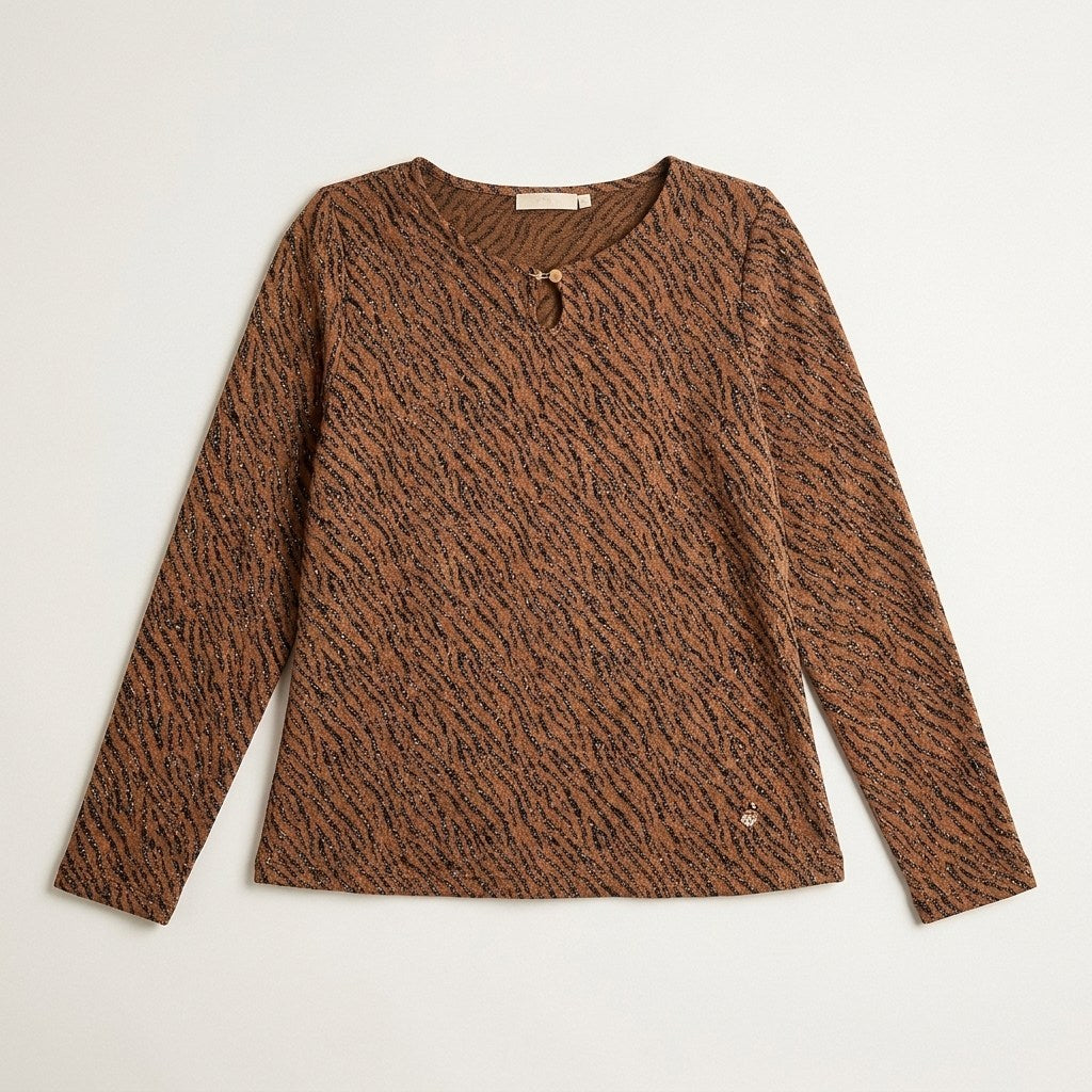 Polera Camel de Lanilla con Lúrex y Detalle en Escote en plano