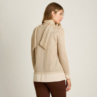 Polera Beige Manga Larga Elasticidad Media Sin Forro Calce Normal Tela Camant