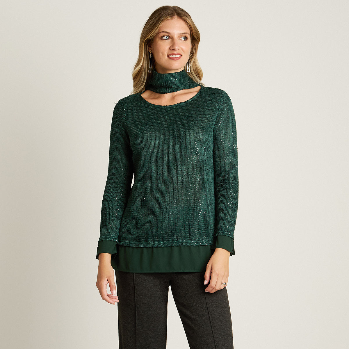 Polera Verde de Lanilla con Lentejuelas y Bufanda Incorporada