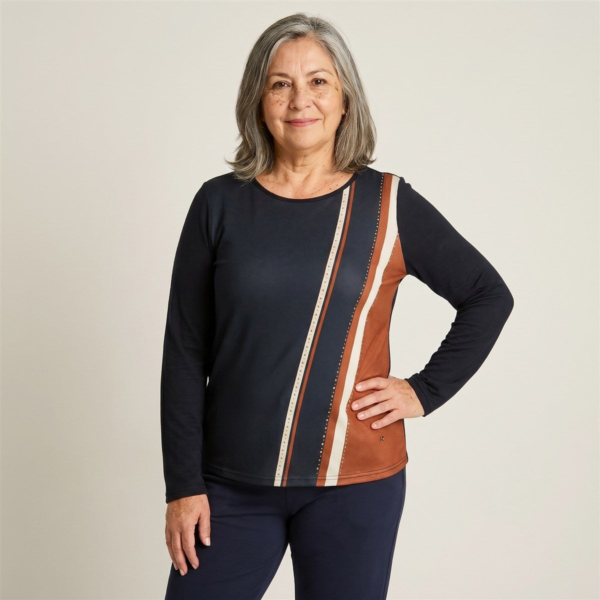 Polera Azul Manga Larga en modelo adulta
