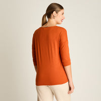 Polera Terracota Manga 3/4 Elasticidad Media Sin Forro Calce Normal Tela Punto