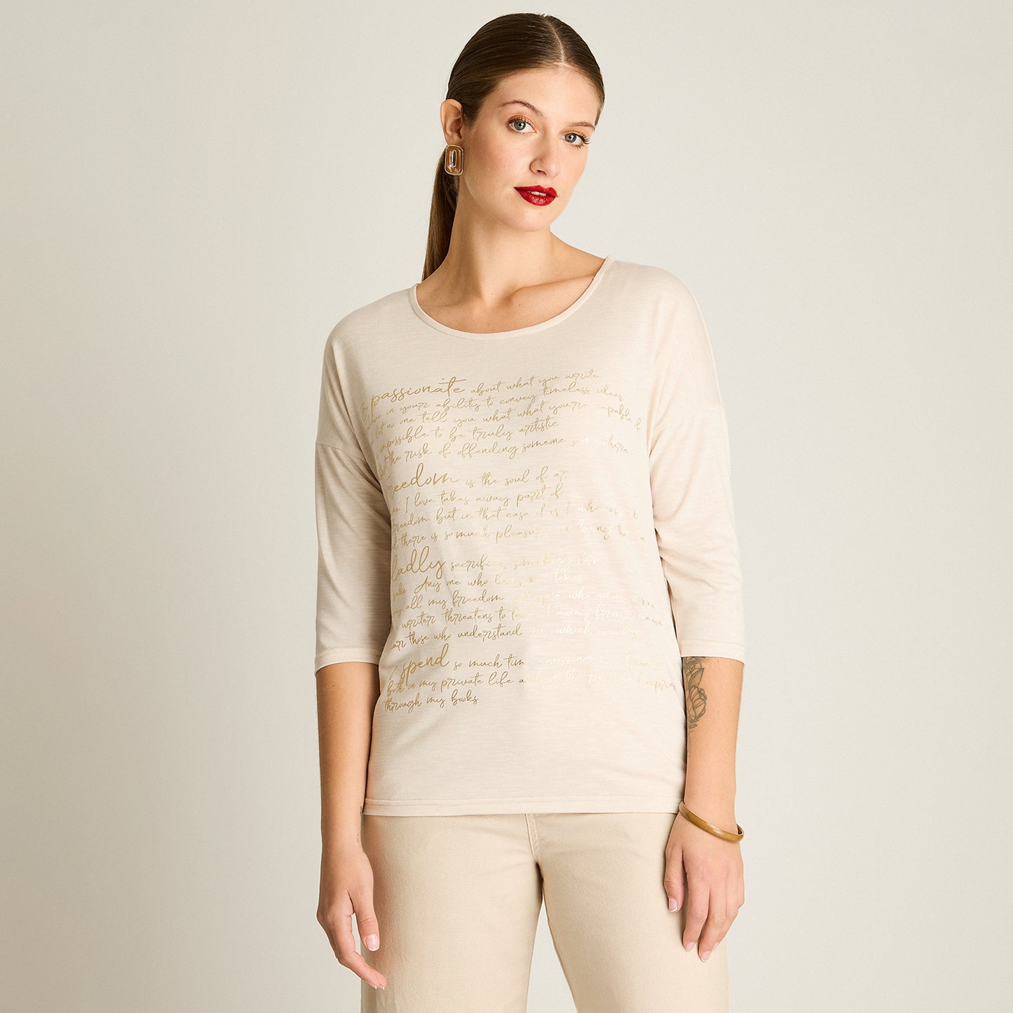 Polera Arena Manga 3/4 Elasticidad Media Sin Forro Calce Normal Tela Punto