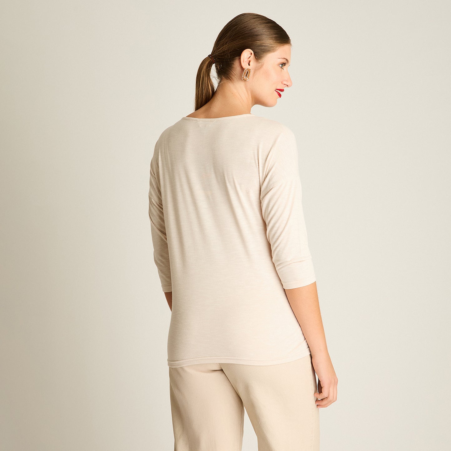 Polera Arena Manga 3/4 Elasticidad Media Sin Forro Calce Normal Tela Punto