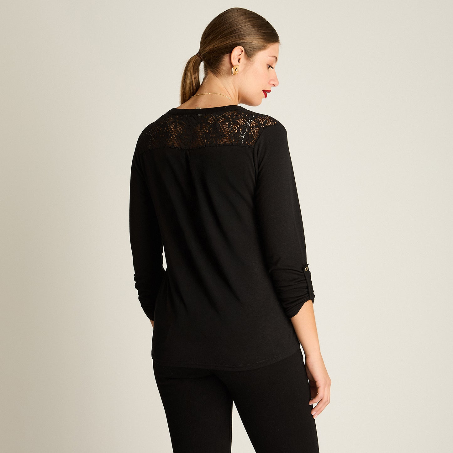 Polera Negro Manga Larga Elasticidad Media Sin Forro Calce Normal Tela Punto