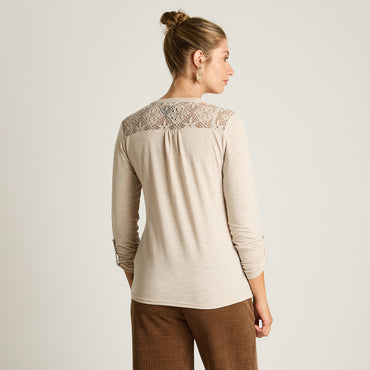 Polera Beige Manga Larga con Detalle de Macramé