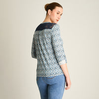 Polera Azul Manga Larga Elasticidad Media Sin Forro Calce Normal Tela Punto