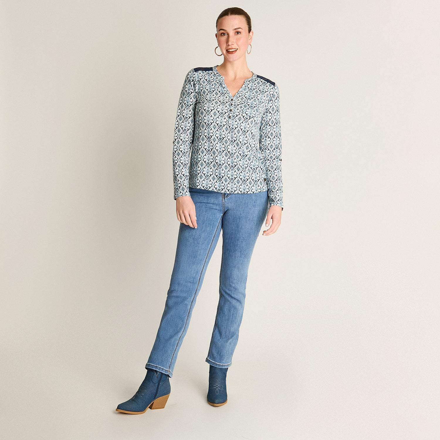 Polera Azul Manga Larga Elasticidad Media Sin Forro Calce Normal Tela Punto