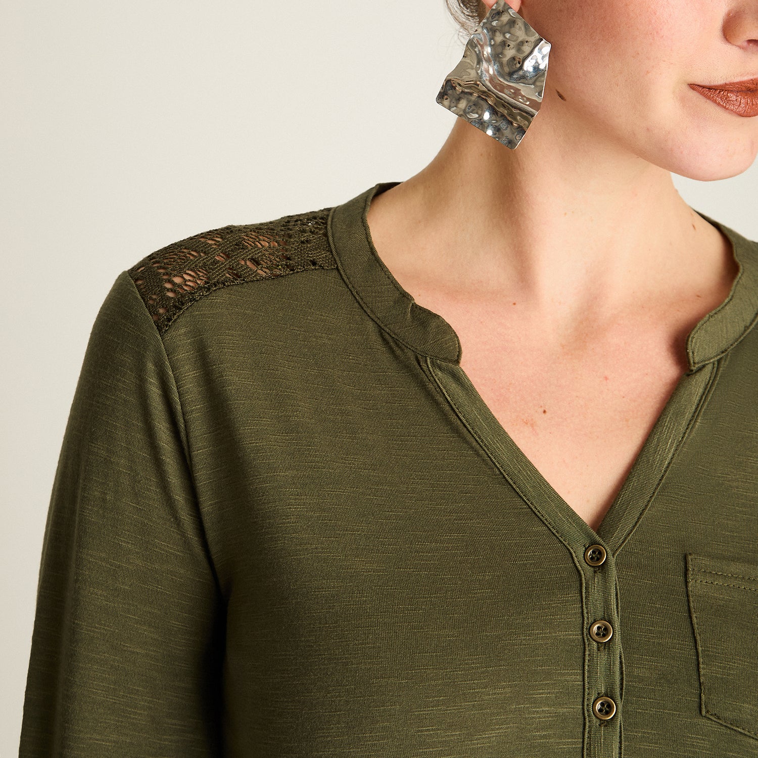 Polera Verde Manga Larga Elasticidad Media Sin Forro Calce Normal Tela Punto