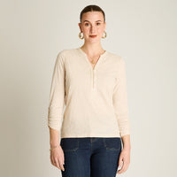 Polera Arena Manga Larga Elasticidad Media Sin Forro Calce Normal Tela Punto Y Plano