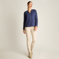 Polera Azul Manga Larga Elasticidad Media Sin Forro Calce Normal Tela Punto Y Plano