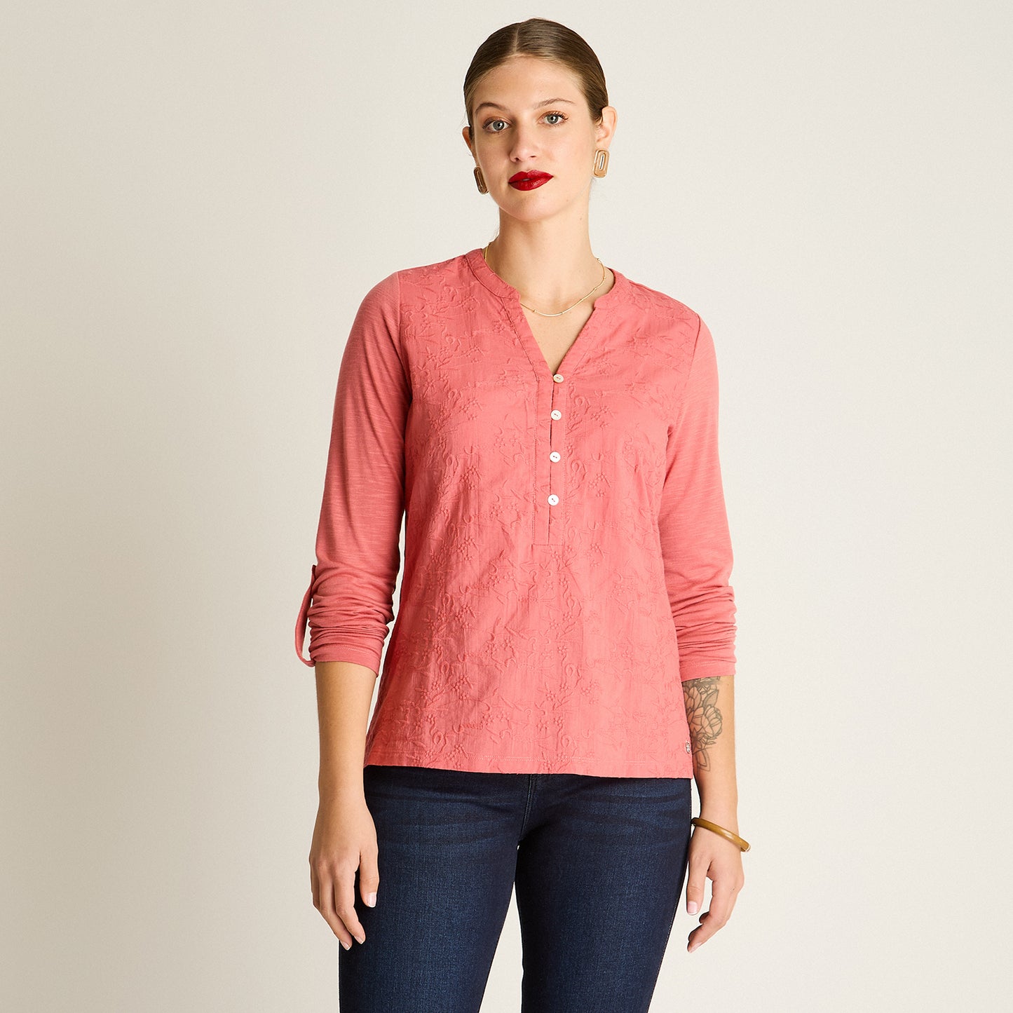 Polera Rosado Manga Larga Elasticidad Media Sin Forro Calce Normal Tela Punto Y Plano