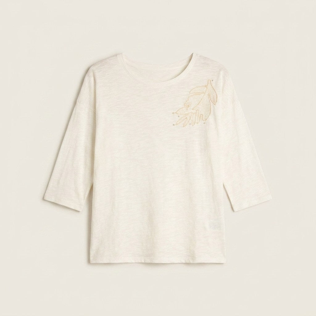 Polera Crudo Manga 3/4 con Bordado en el Hombro en plano