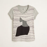 Polera Gris Mix Fabric con Print Frontal y Cuello con Lúrex en plano