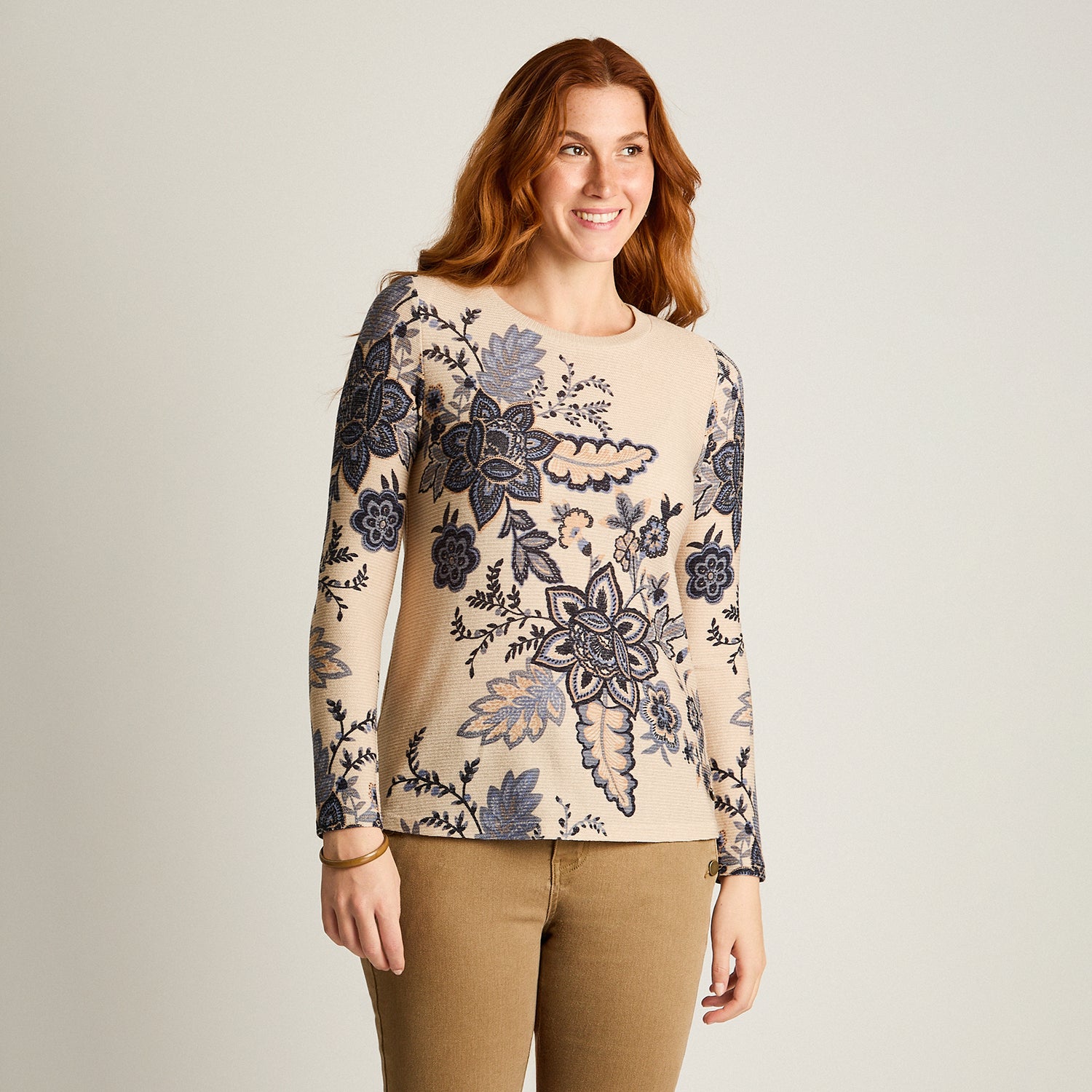 Polera Beige Manga Larga Elasticidad Media Sin Forro Calce Normal Tela Camant