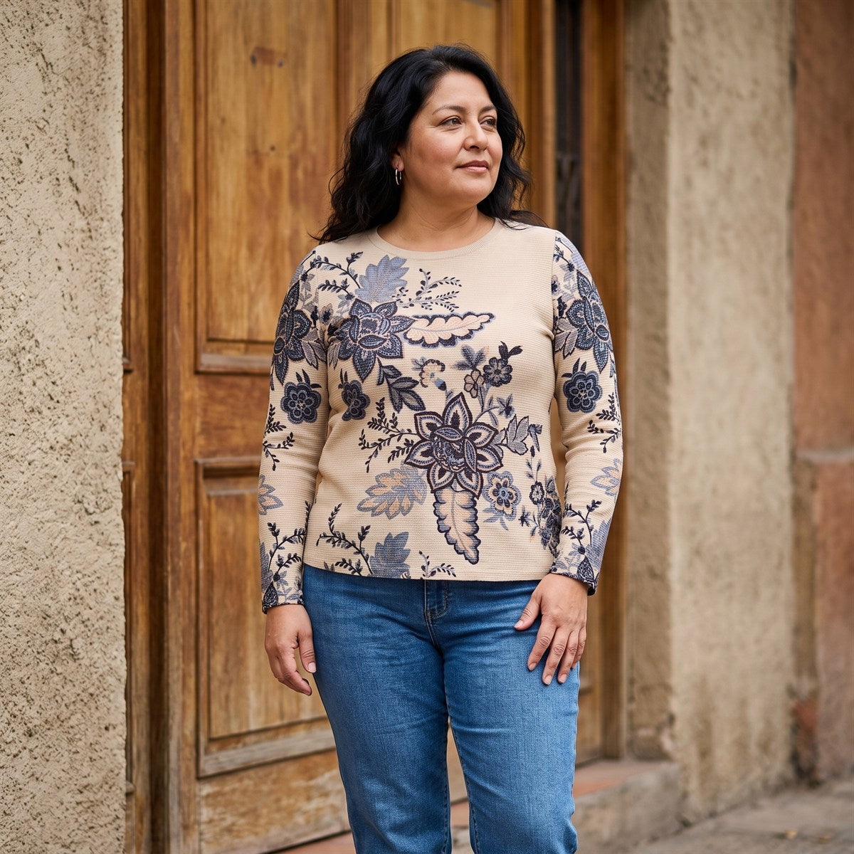 Polera Beige Lanilla Gruesa Manga Larga Estampada lifestyle