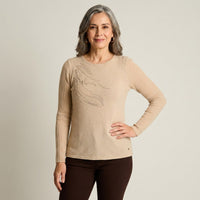 Polera Beige de Lanilla con Detalle de Strass en modelo adulta
