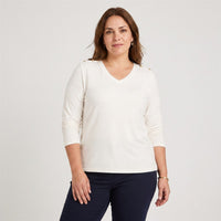 Polera Manga Larga Lisa con Botones en Hombro Crudo en modelo plus size