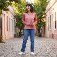 Polera Lanilla Bloques de Color con Strass Rosado lifestyle