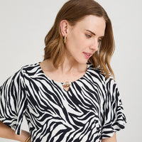 Polera Manga Corta Estampada Azul
