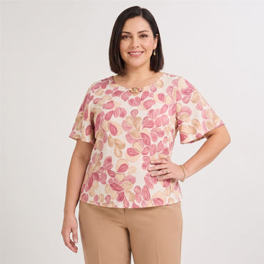 Polera Manga Corta Estampada Rojo en modelo plus size