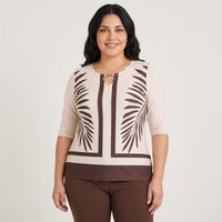 Polera Polyspandex Manga 3/4 Beige en modelo plus size