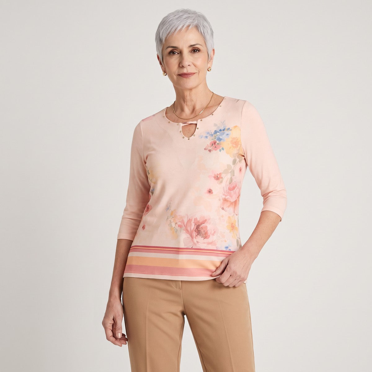Polera Polyspandex Manga 3/4 Coral en modelo adulta