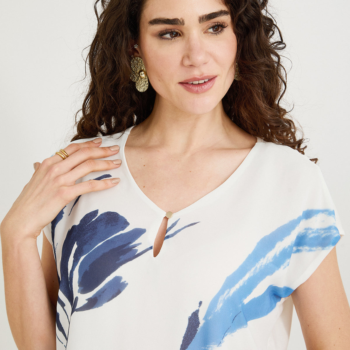Polera Mix Fabric Estampado Localizado Frontal Azul