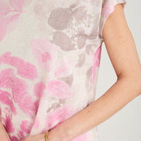 Polera Slab Estampada con Aplicación Fucsia