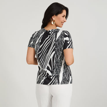 Polera Polyspandex con Aplicación en Escote Negro