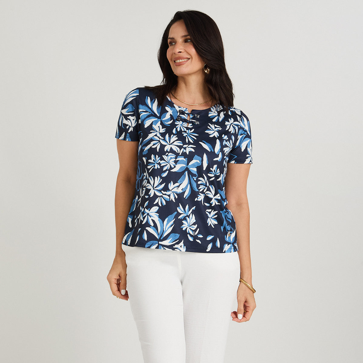 Polera Polyspandex con Aplicación en Escote Azul