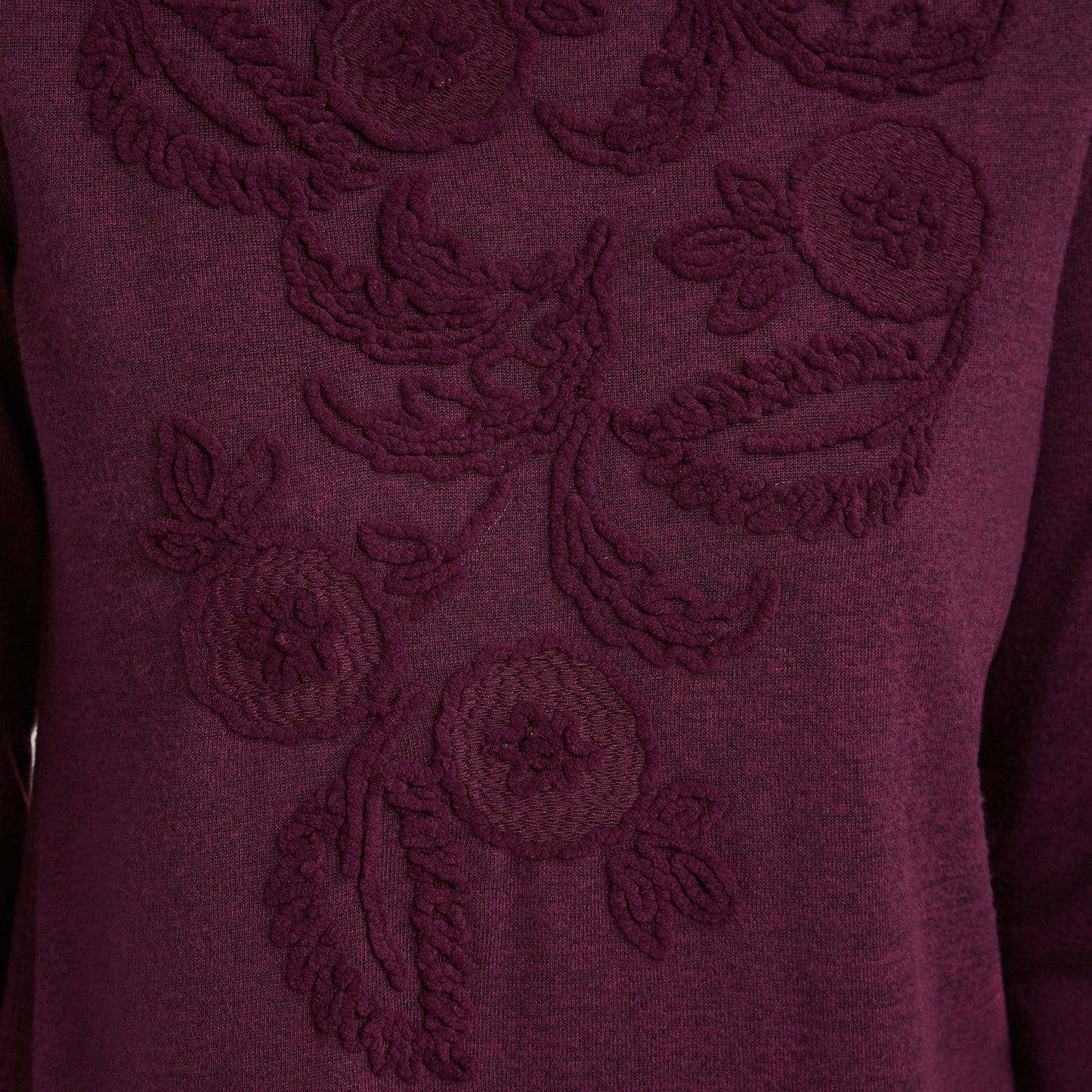 Polera Lanilla con Aplicación Bordada Morado