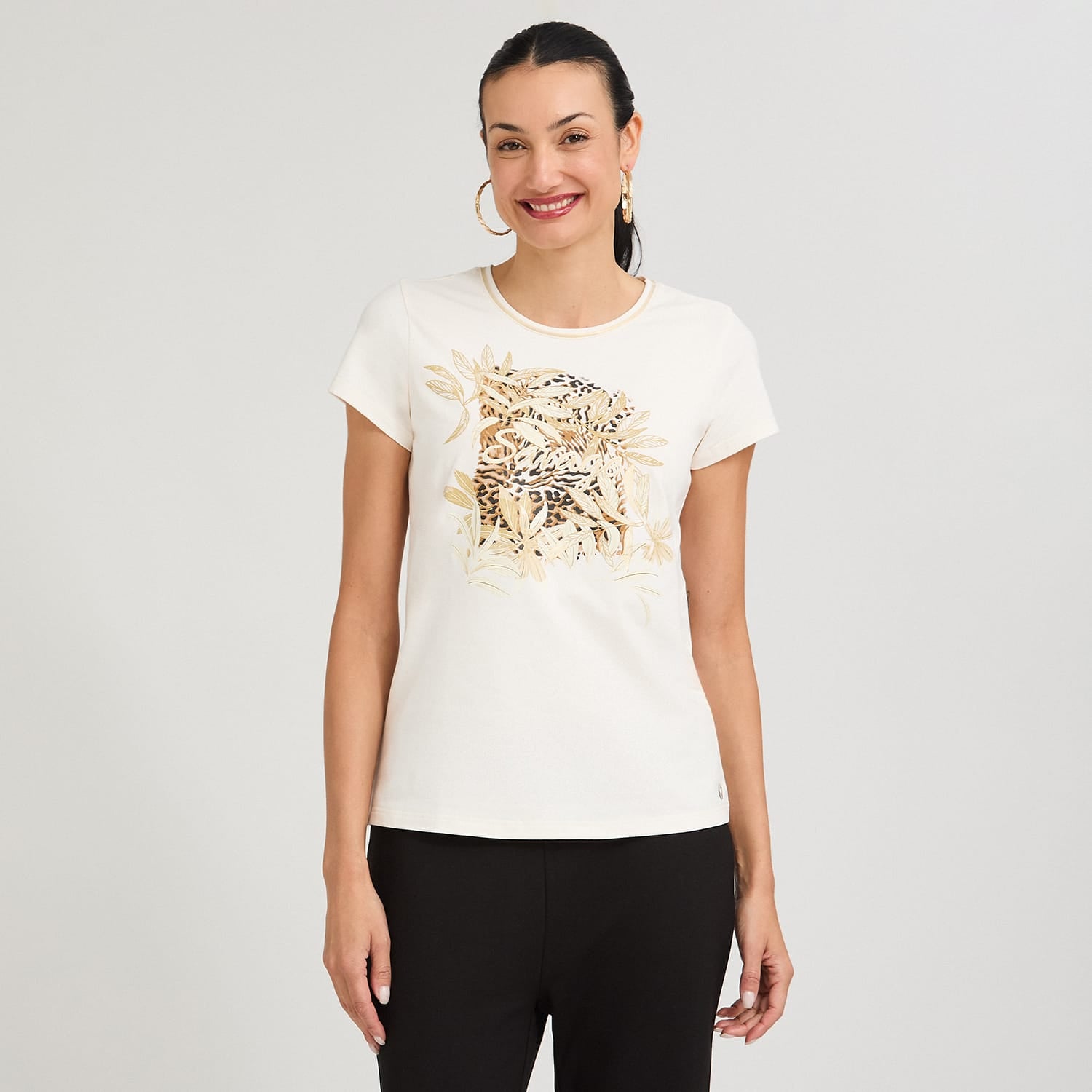 Polera Manga Corta con Estampado Localizado Crudo