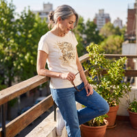 Polera Manga Corta con Estampado Localizado Crudo lifestyle