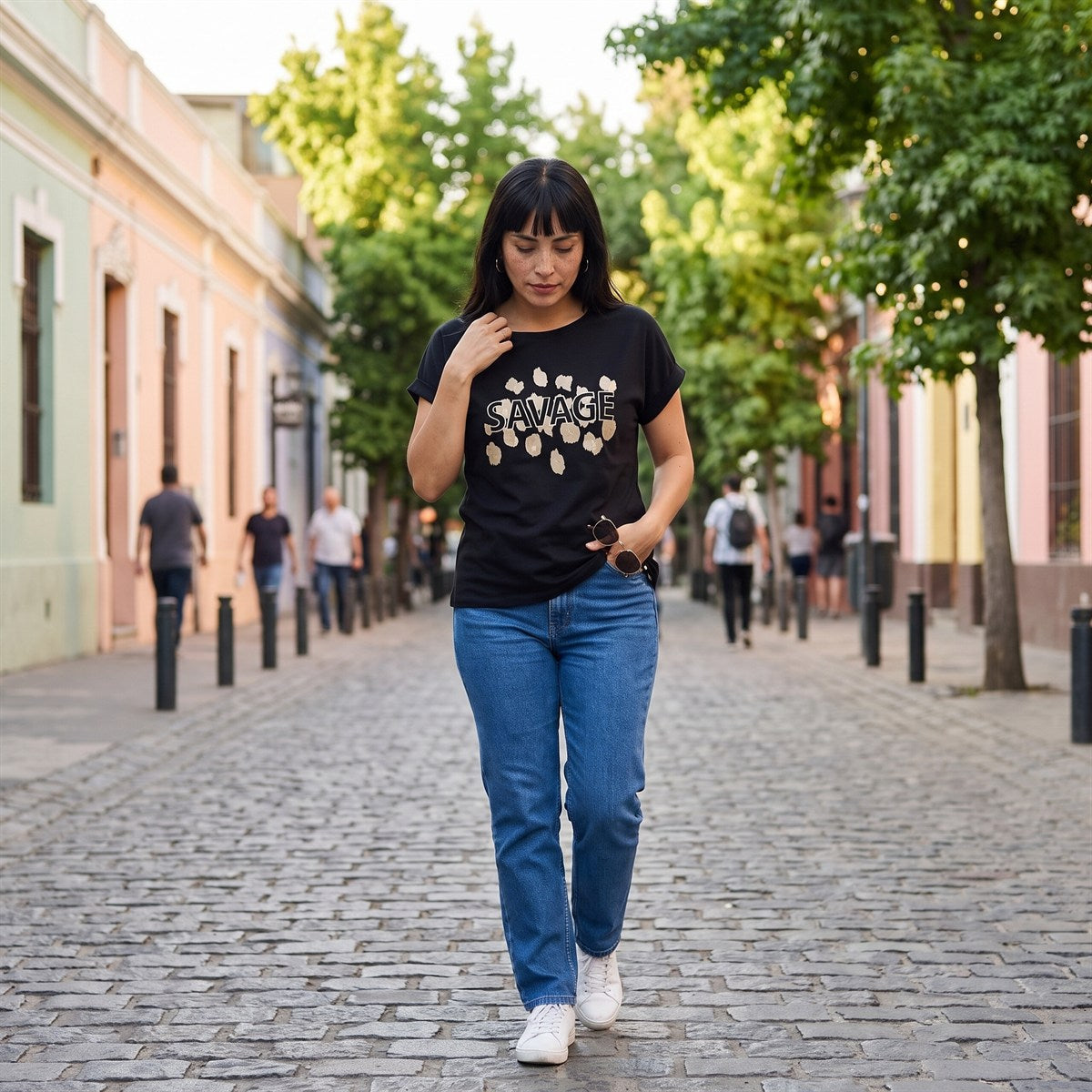 Polera Manga Corta Estampada Negro lifestyle