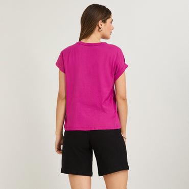 Polera Manga Corta Estampada Fucsia