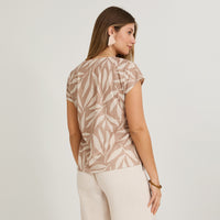 Polera Manga Corta Estampada Camel