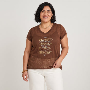 Polera con Técnica Deboré Estampada Café en modelo plus size