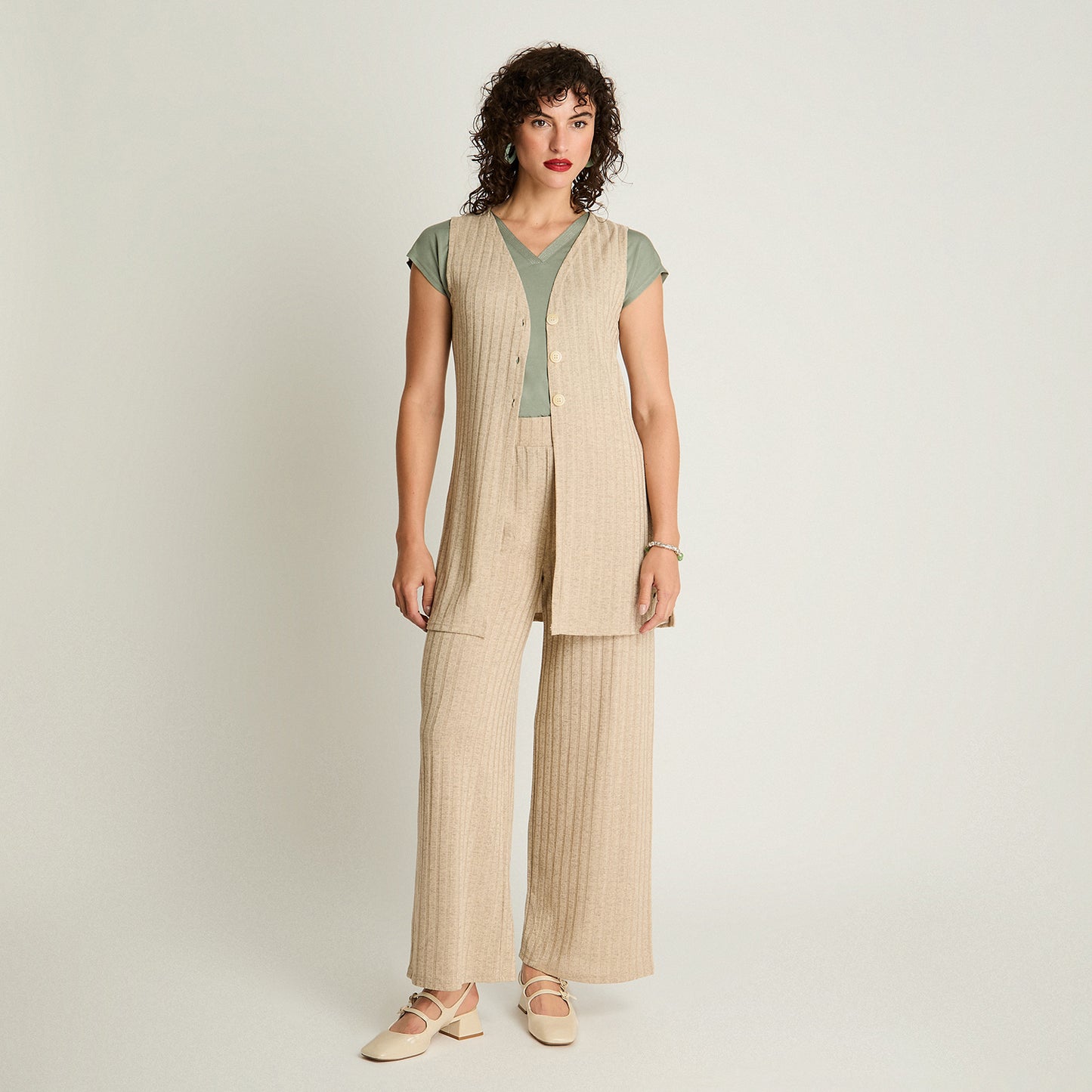 Tapado Sin Mangas De Lanilla Beige Curvi