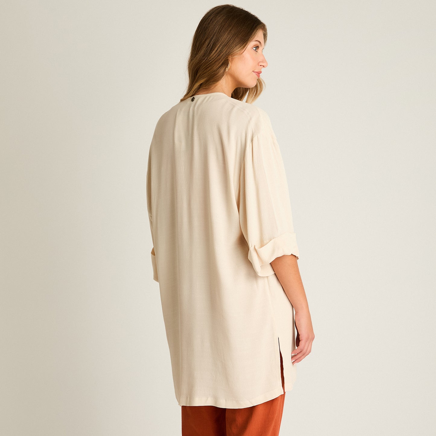 Tapado Arena Manga 3/4 No Elasticado Sin Forro Calce Holgado