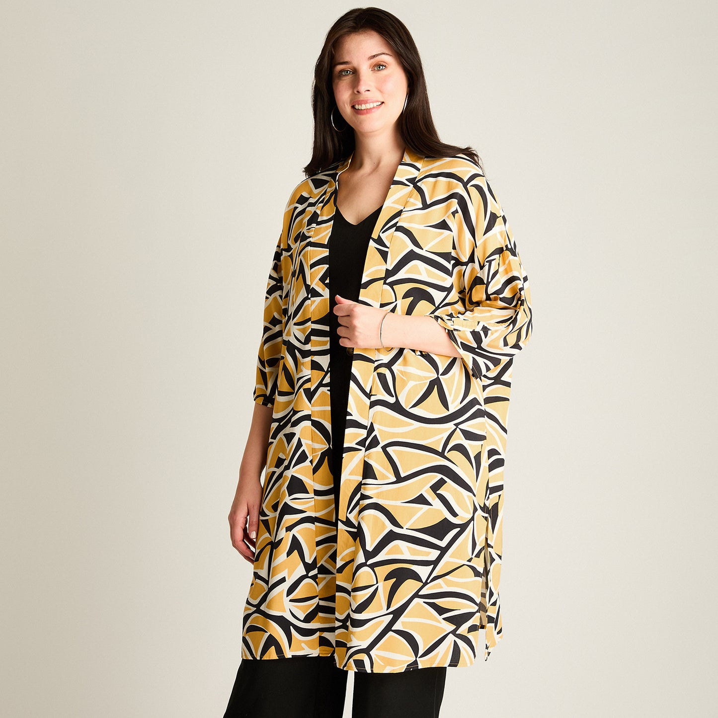 Tapado Mostaza Manga 3/4 No Elasticado Sin Forro Calce Holgado