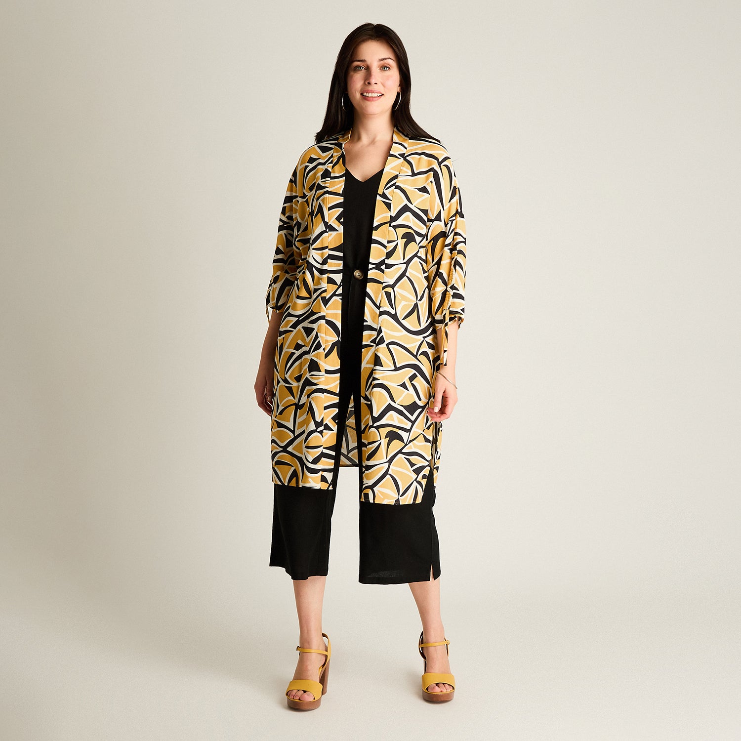 Tapado Mostaza Manga 3/4 No Elasticado Sin Forro Calce Holgado