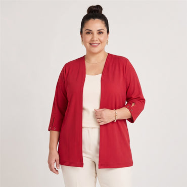 Tapado Manga 3/4 Liso Rojo en modelo plus size
