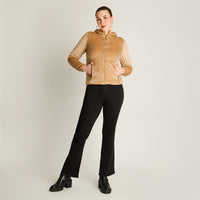 Poleron Coral Fleece Camel Manga Larga Elasticidad Media Sin Forro Calce Normal Tela Punto