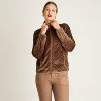 Poleron Coral Fleece Taupe Manga Larga Elasticidad Baja Sin Forro Calce Normal Tela Punto
