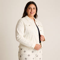 Casaca Mezclilla Blanco Manga Larga en modelo plus size