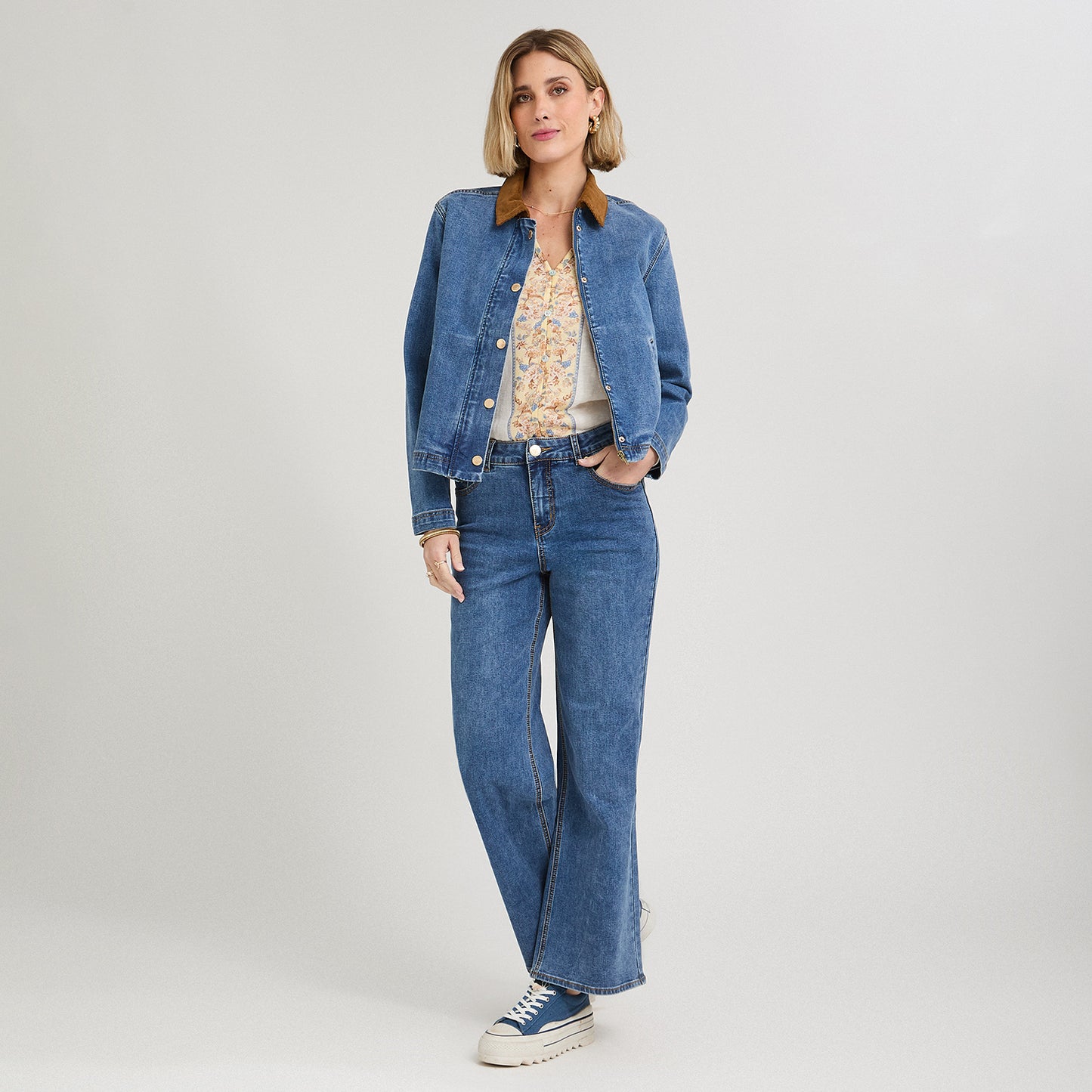Casaca Mezclilla  con Suede en Cuello Azul