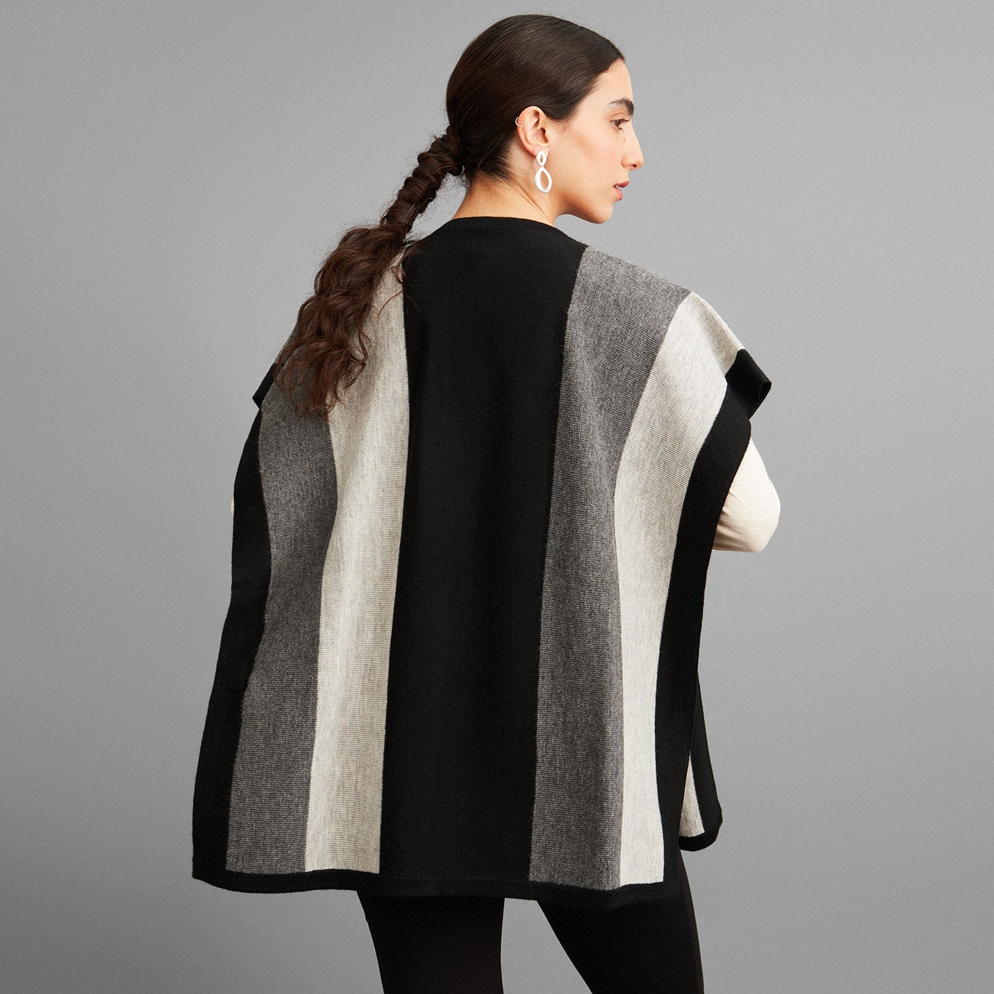 Ruana de Alpaca Negro