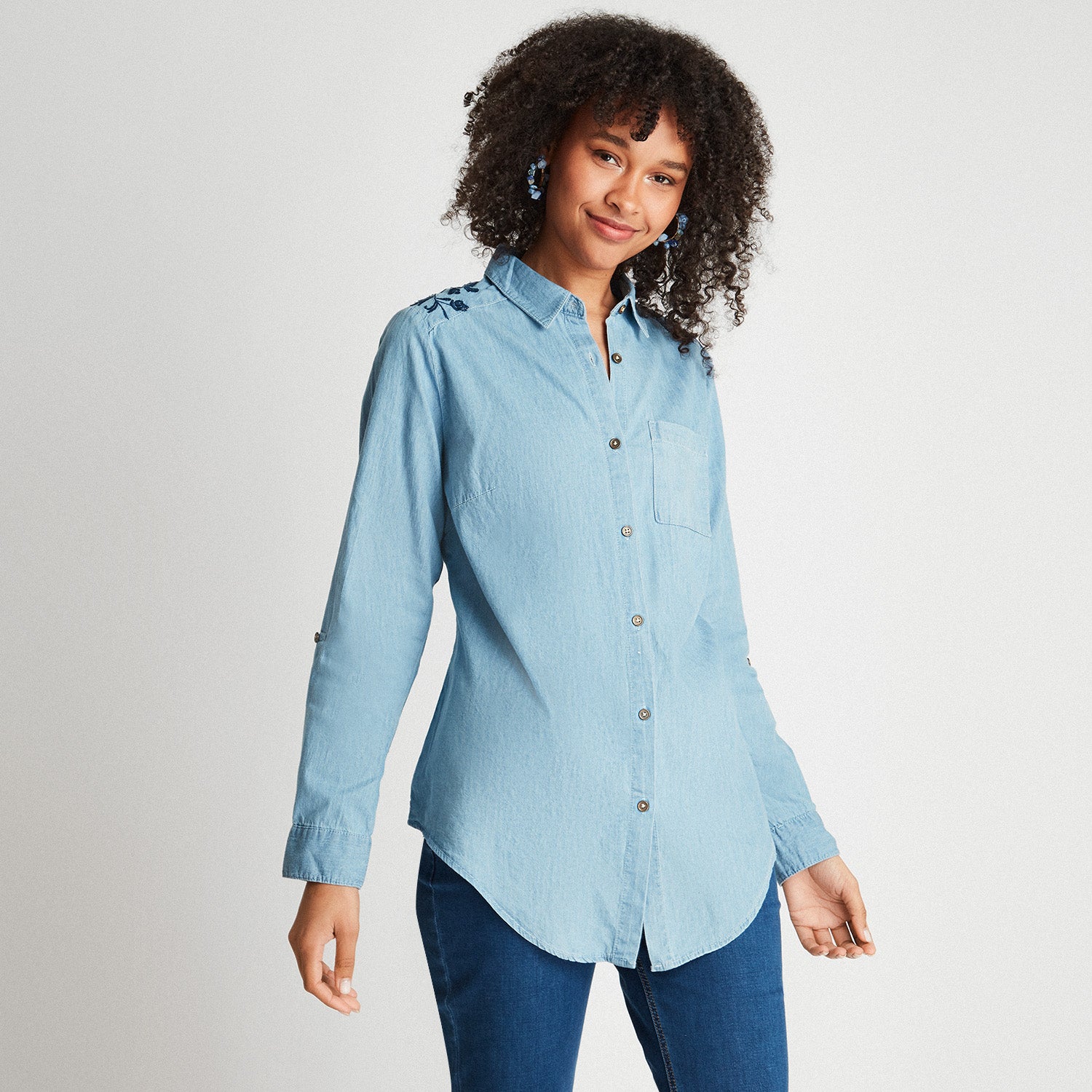 Blusa Mezclilla Bordado Espalda
